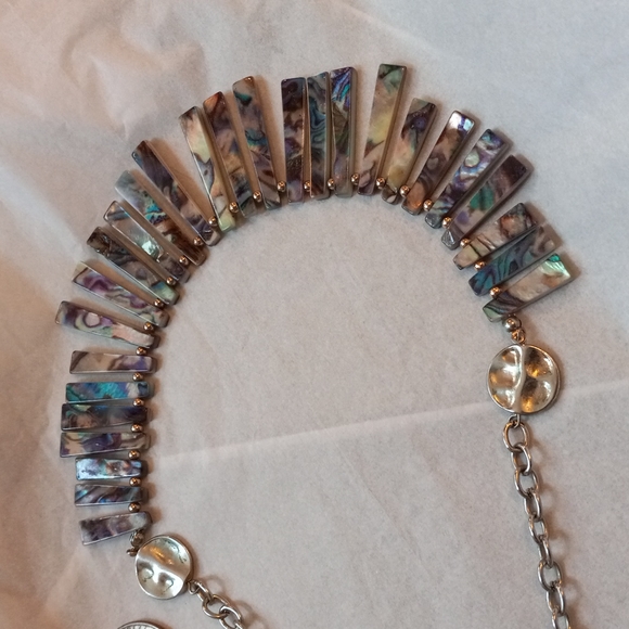 Beautiful ABALONE NECKLACE preloved - Picture 7 of 7